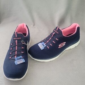 Sketchers Ultra-Squishy Memory Foam Washable Sneaker Pink Navy SZ 11 Women